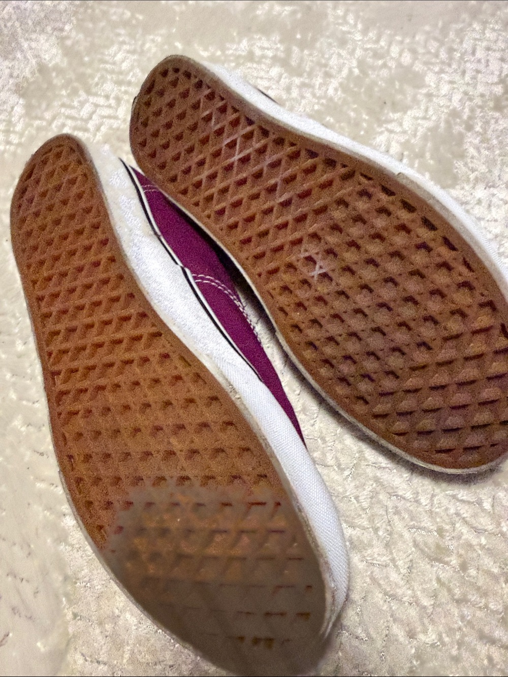 Vans Low Top Sneakers in Magenta with White Laces - Picture 4 of 5